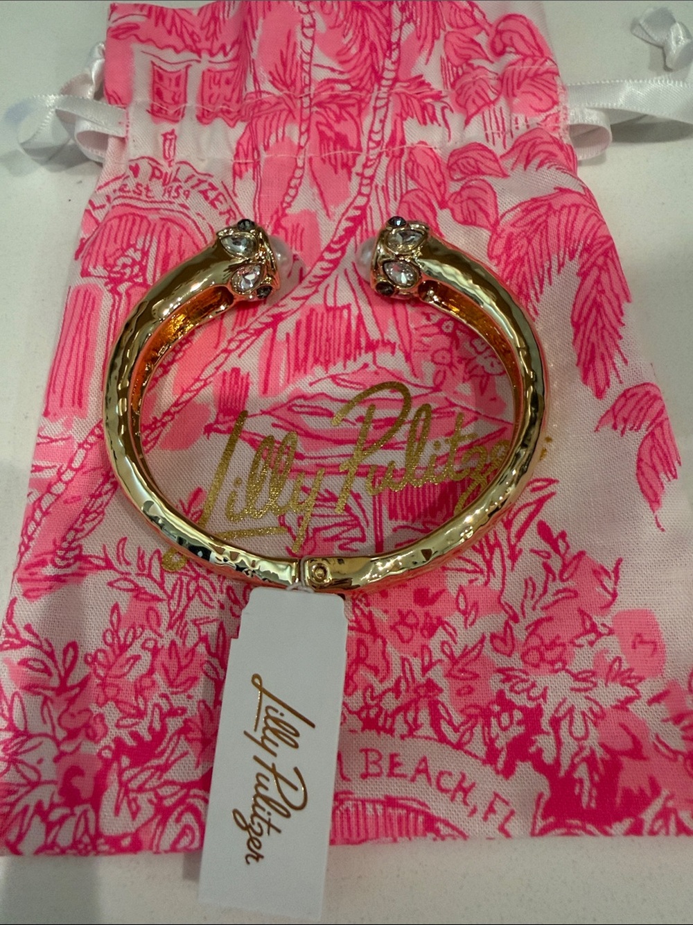 🌟NWT🌟Lilly Pulitzer🌟Gold Hinged Cuff Bracelet with rhinestones/pearls